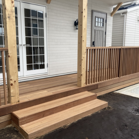 玄関アプローチ