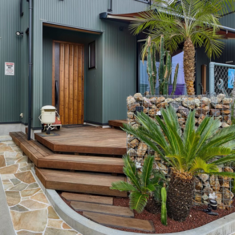 玄関アプローチ